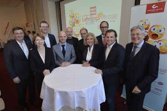Pressekonferenz zur Kärntner Lehrlingsmesse (30. Jänner bis 2. Februar am Messegelände in Klagenfurt). Am Bild (v.l.n.r.): WKK-Präsident Jürgen Mandl, LHStv.in Gaby Schaunig, Wolfgang König, Bildungsdirektor Robert Klinglmair, Bernhard Erler, Hannes Mösslacher, Bgm.in Maria-Luise Mathiaschitz, Timo Springer, Christoph Appé und LH Peter Kaiser.
