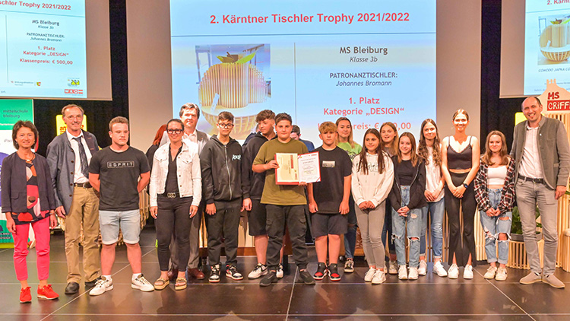 Schülerinnen und Schüler der 3b der MS Bleiburg freuten sich über den 1. Platz in der Kategorie "Design"