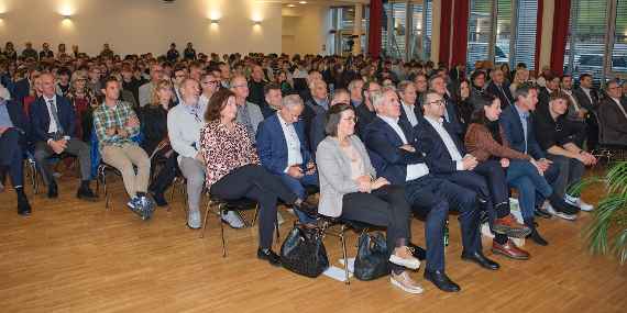 HTL_40Jahre-Publikum 1