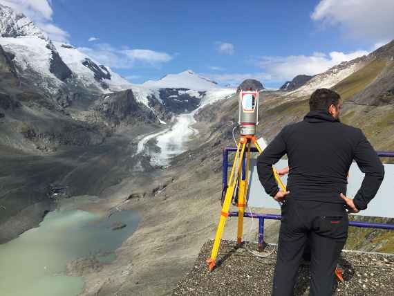 Michael Avian, Leiter der Erdbeobachtungsstelle der Zentralanstalt für Meteorologie und Geodynamik (ZAMG) und Absolvent des Ingeborg Bachmanngymnasiums