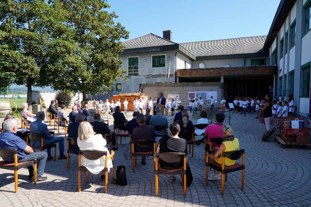 Spatenstich Bildungscampus St. Jakob i. R. mit LH Peter Kaiser;