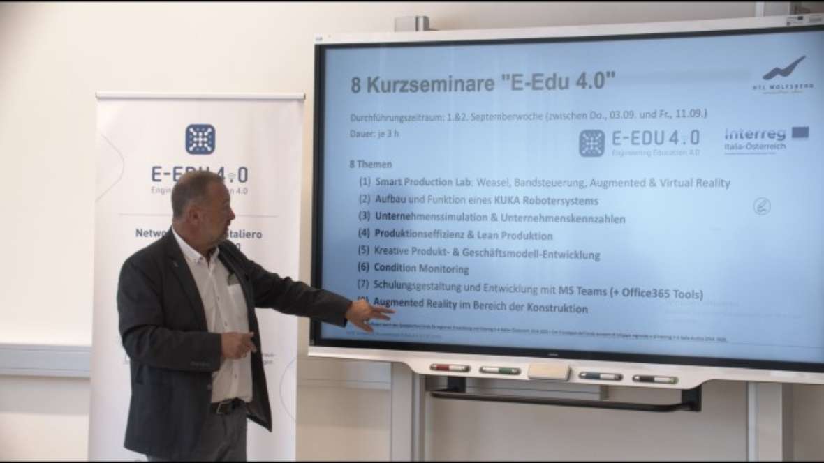 Begrüßung und Vorstellung der 8 Kurzseminare durch Direktor Jürgen Jantschgi