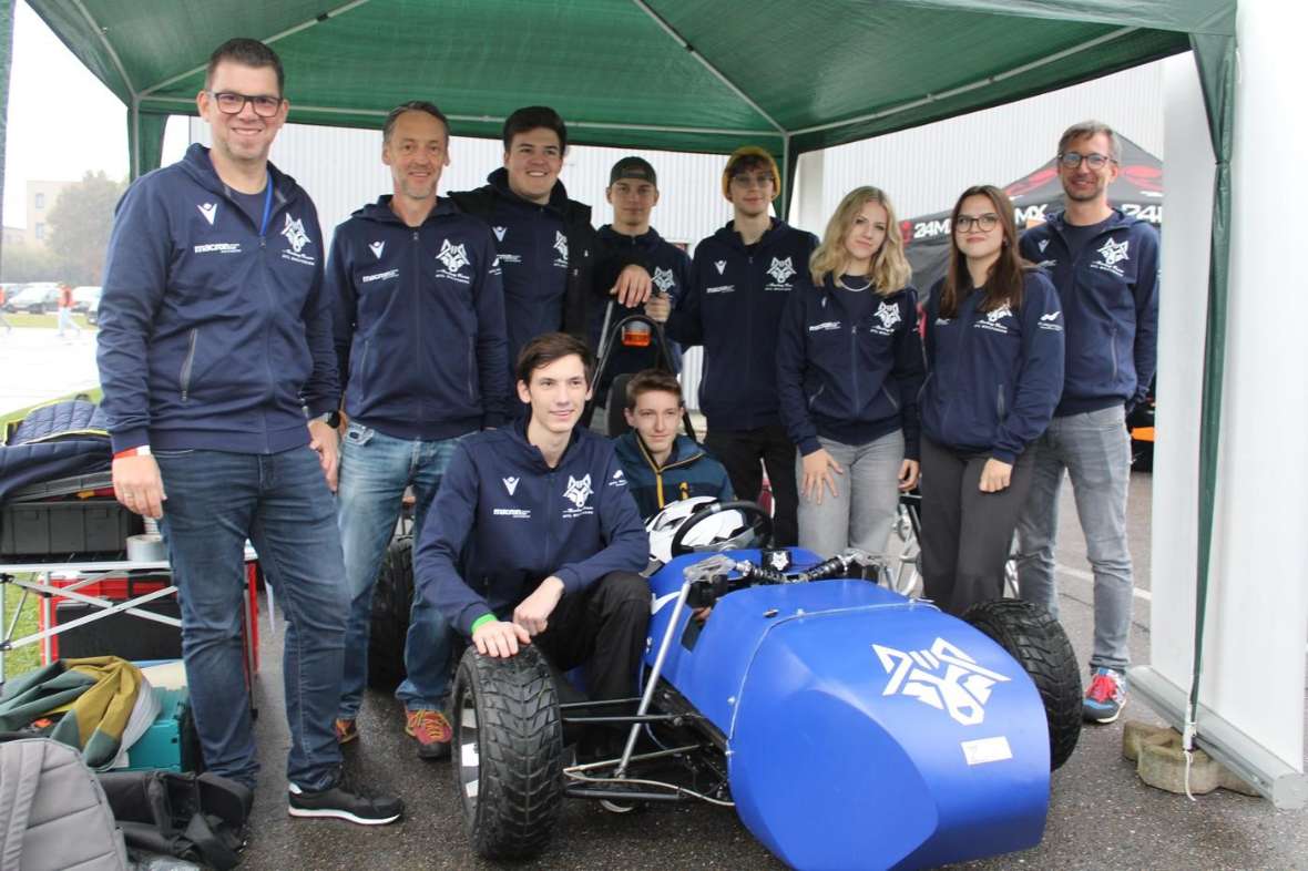 Teamfoto der HTL Wolfsberg beim Wettbewerb in Weiz (Quelle Kleine Zeitung)